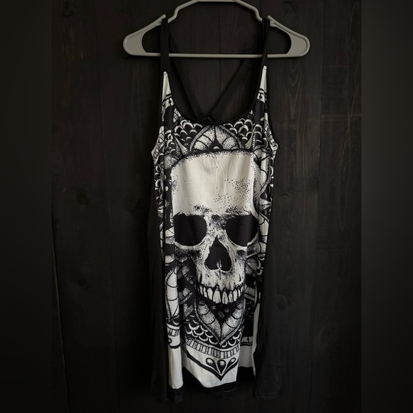 Dresses & Skirts - Black and White Skull Dress